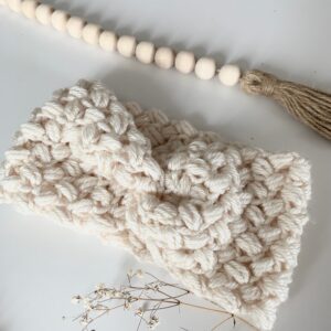 bandeau en tricot couleur creme