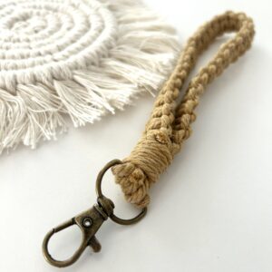 porte-clé en macramé beige