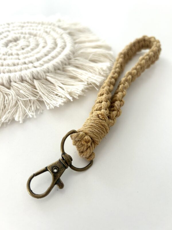 porte-clé en macramé beige