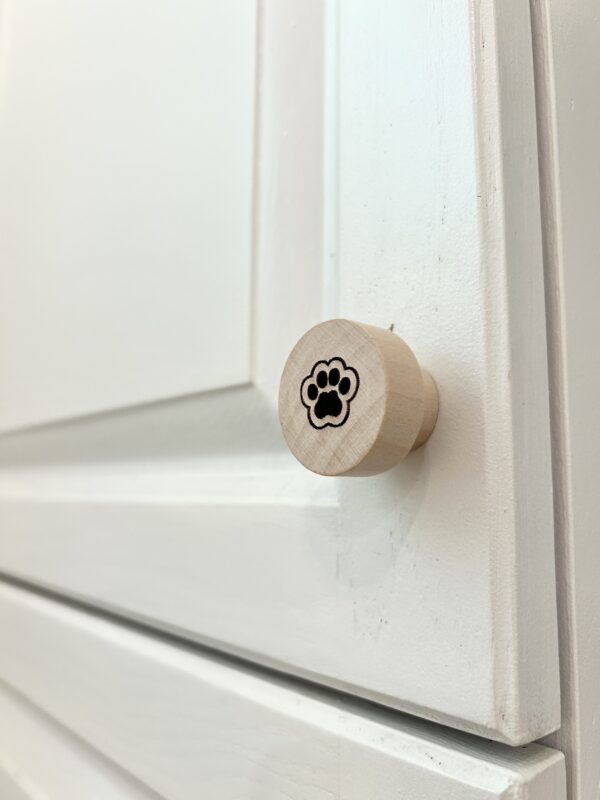 Poignée d’armoire en bois avec patte d'animal – Image 3